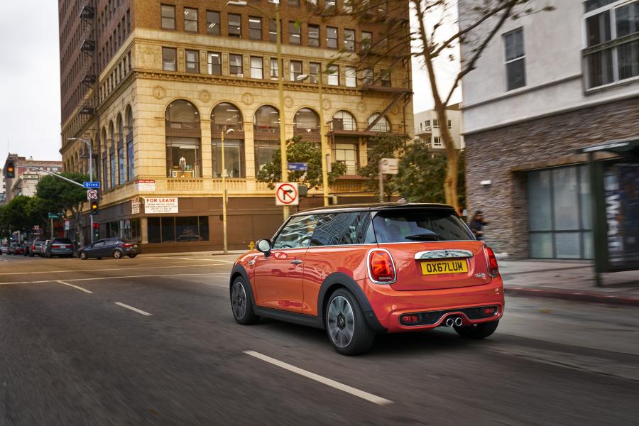  Mini Cooper S (F56) 2018 года  (WW) (фото 67 из 196)